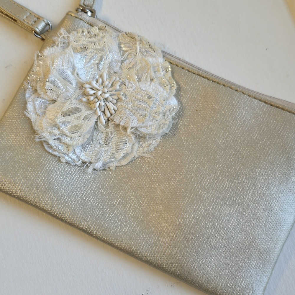New‎ York & Company Gold Metallic Clutch Wristlet Flower Embellished Evening
